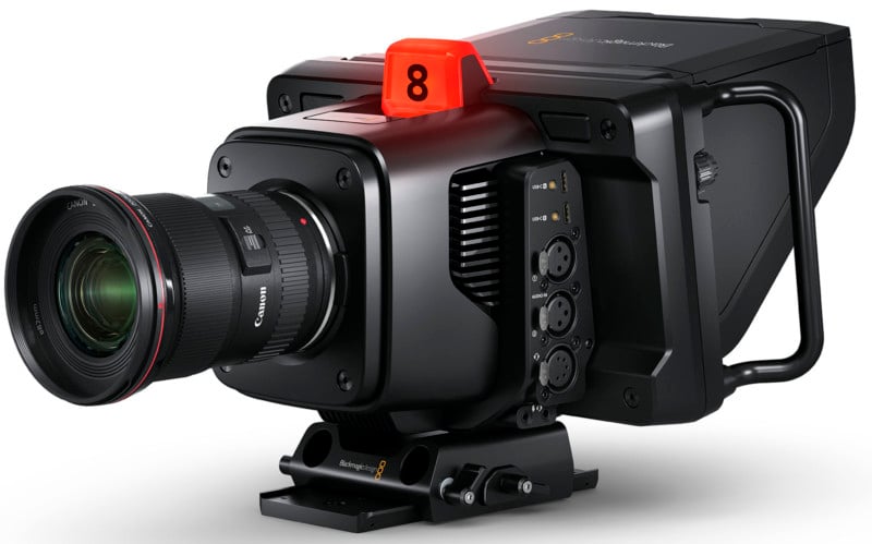 blackmagic studio camera 6k pro avec monture ef et diffusion en direct